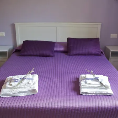 拉旺达罗斯玛丽诺住宿加早餐酒店