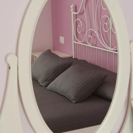 拉旺达罗斯玛丽诺住宿加早餐酒店