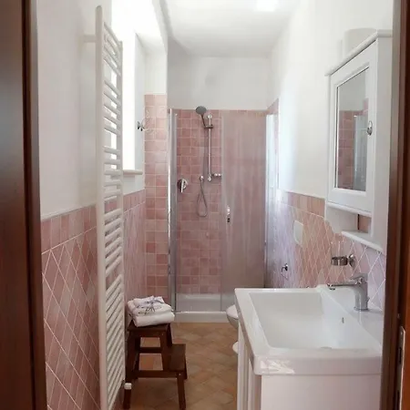 拉旺达罗斯玛丽诺住宿加早餐酒店 住宿加早餐酒店 阿西西