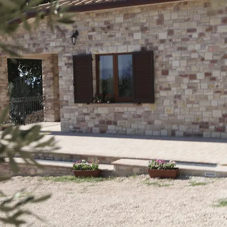 住宿加早餐酒店 拉旺达罗斯玛丽诺住宿加早餐酒店 阿西西