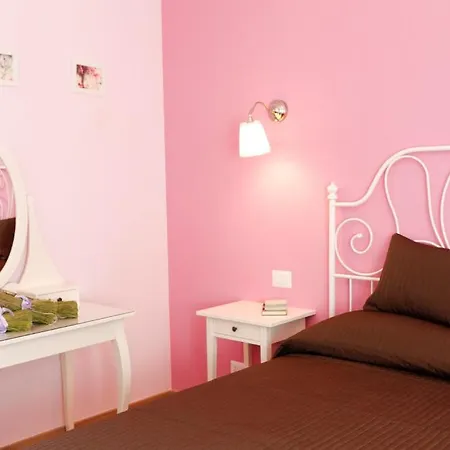 住宿加早餐酒店 拉旺达罗斯玛丽诺住宿加早餐酒店 3*