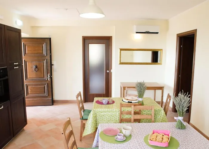 拉旺达罗斯玛丽诺住宿加早餐酒店